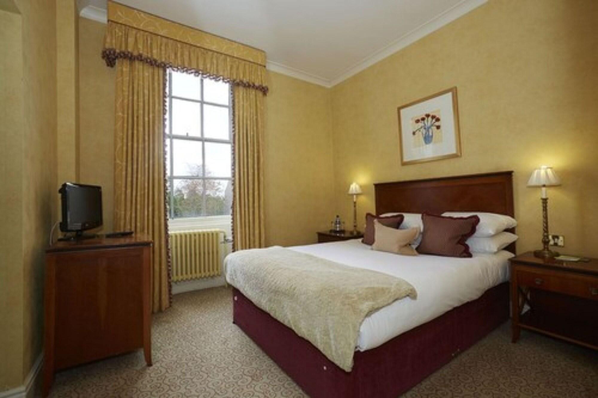 Angel Hotel Bury St. Edmunds Bagian luar foto