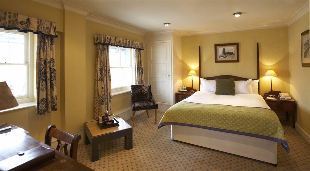 Angel Hotel Bury St. Edmunds Bagian luar foto