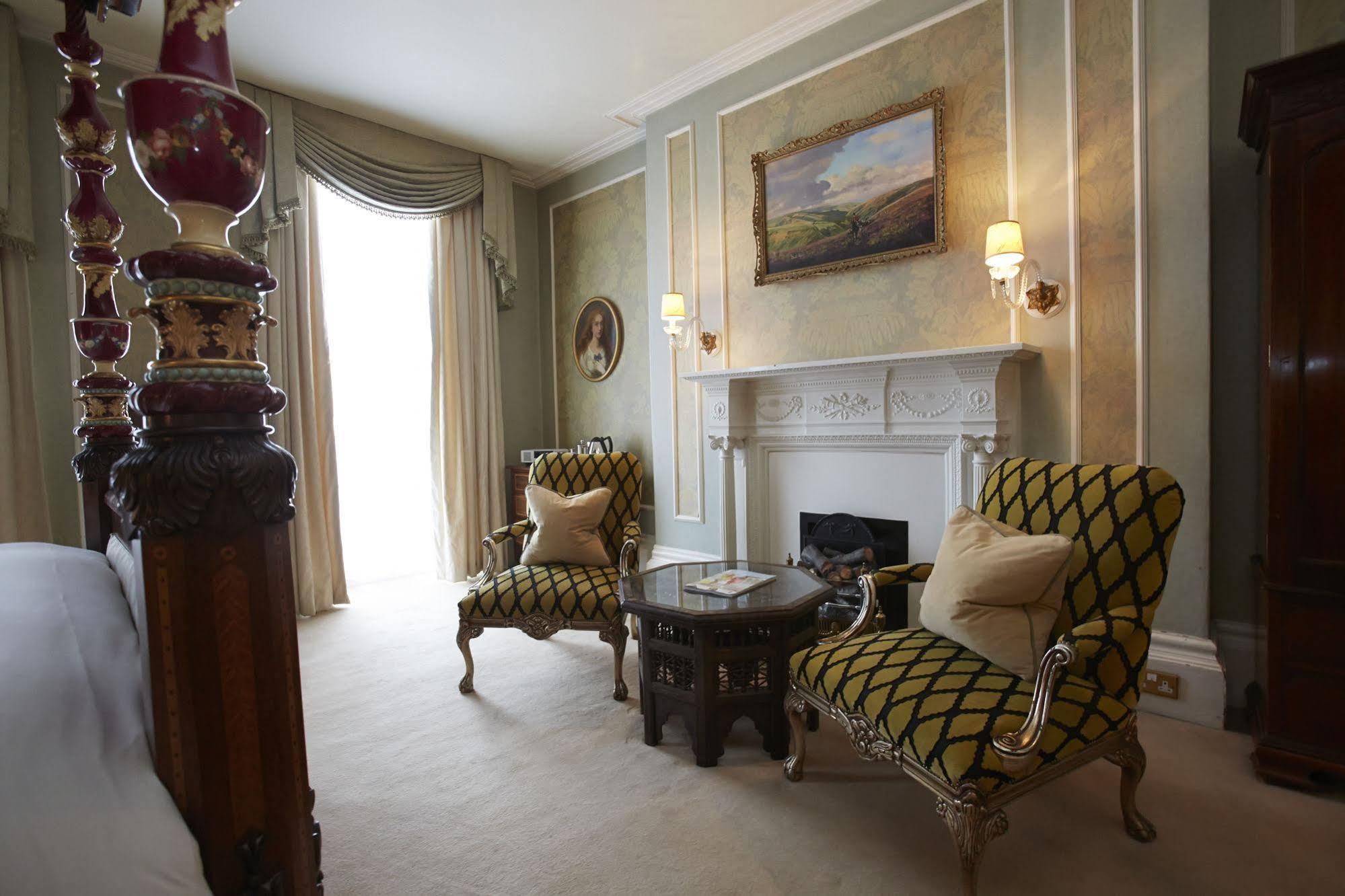 Angel Hotel Bury St. Edmunds Bagian luar foto