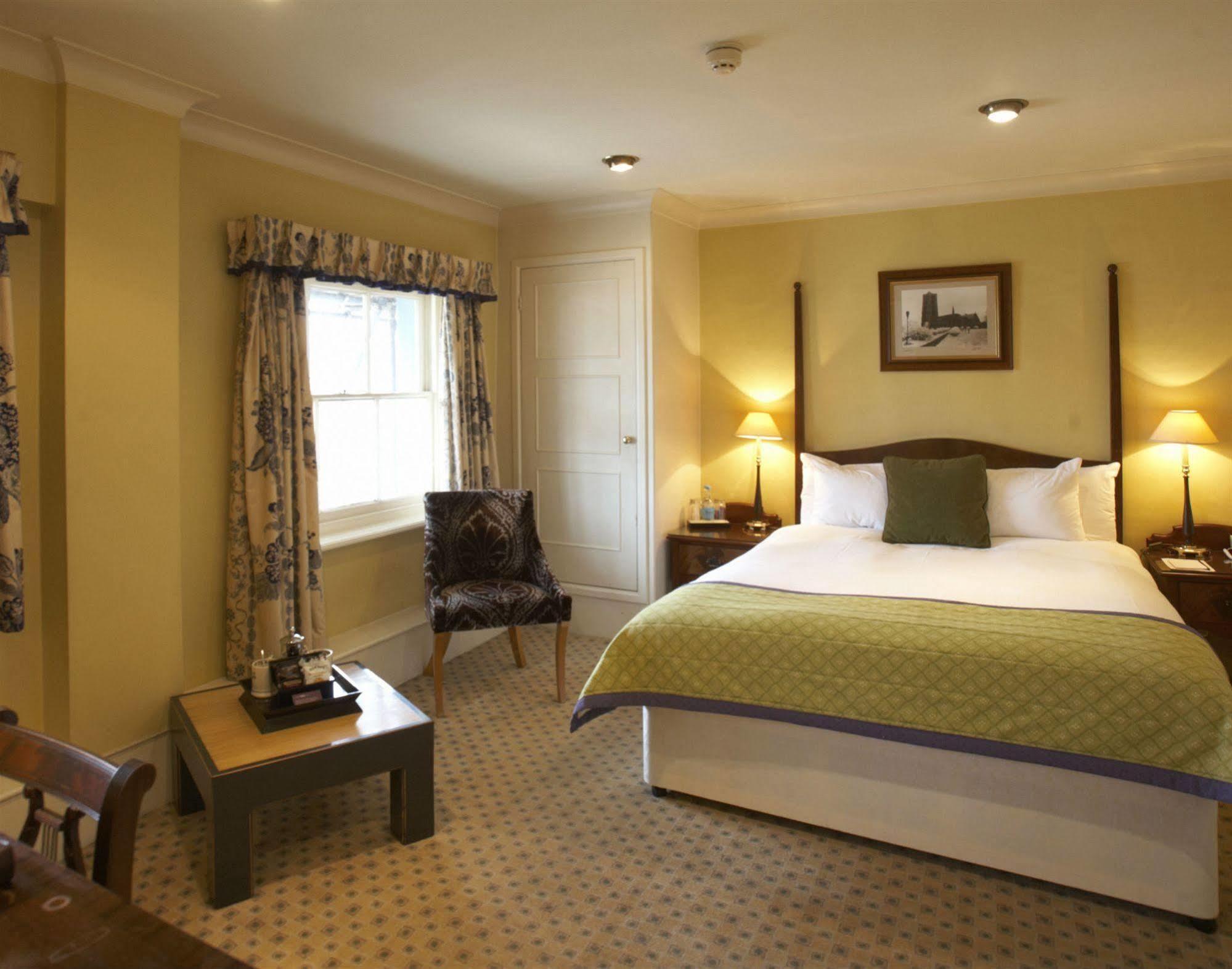 Angel Hotel Bury St. Edmunds Bagian luar foto