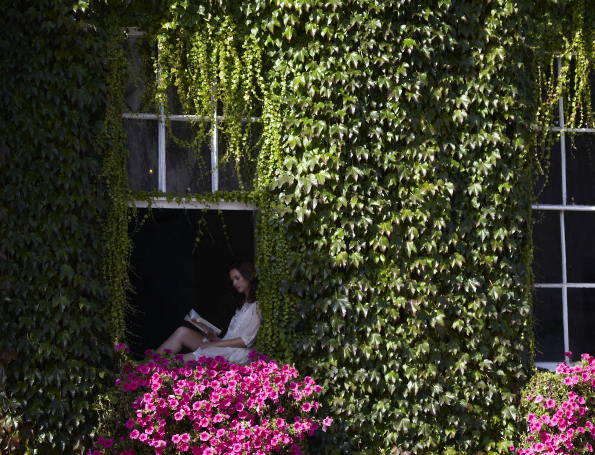 Angel Hotel Bury St. Edmunds Bagian luar foto