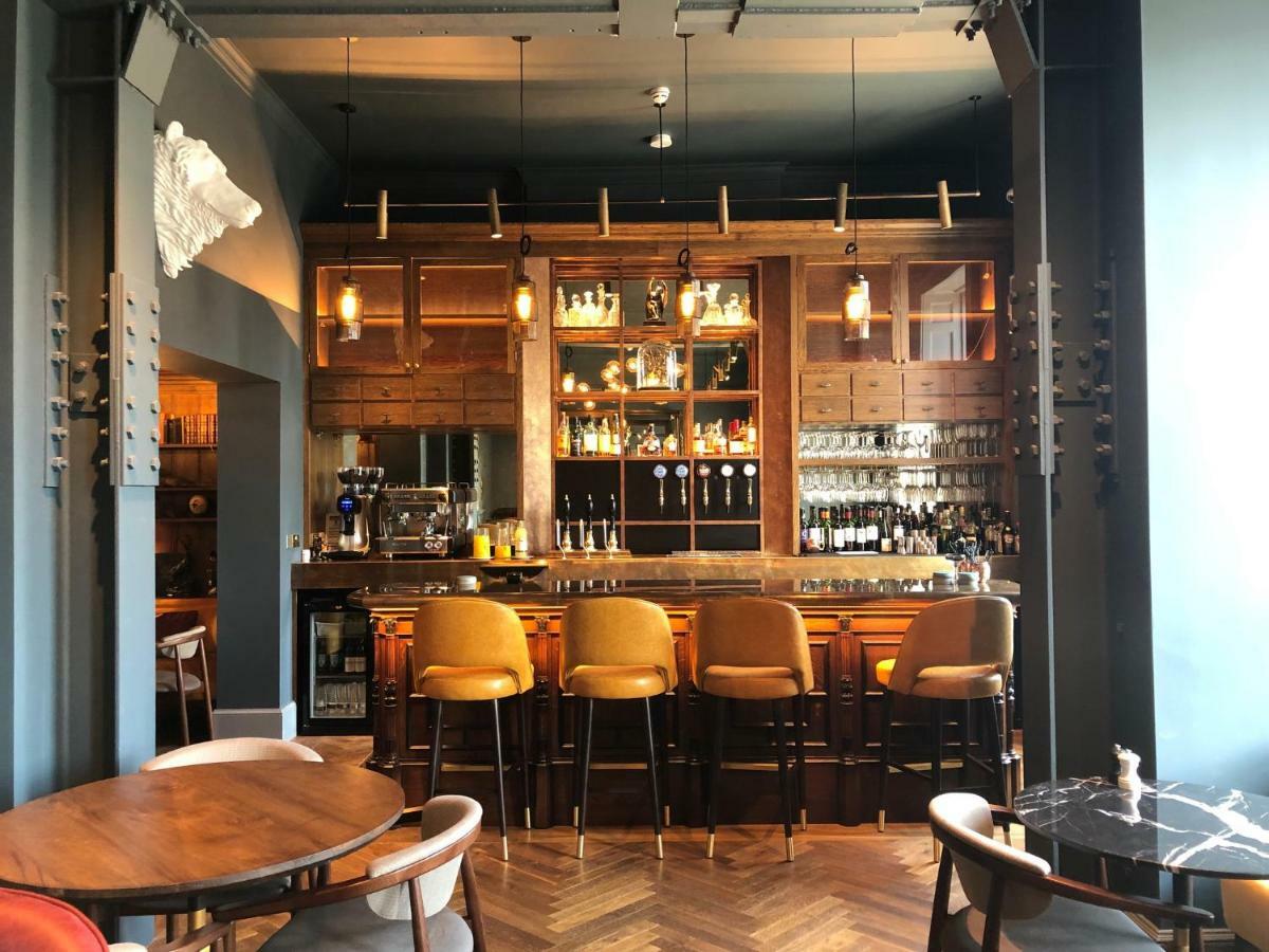 Angel Hotel Bury St. Edmunds Bagian luar foto
